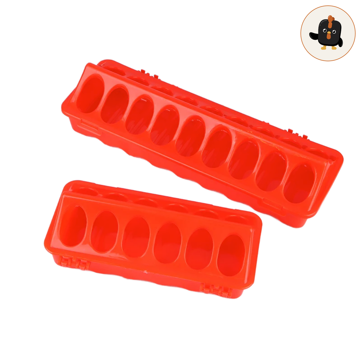 Dos comederos de suelo naranjas de plástico, uno largo y otro corto, con orificios para comer